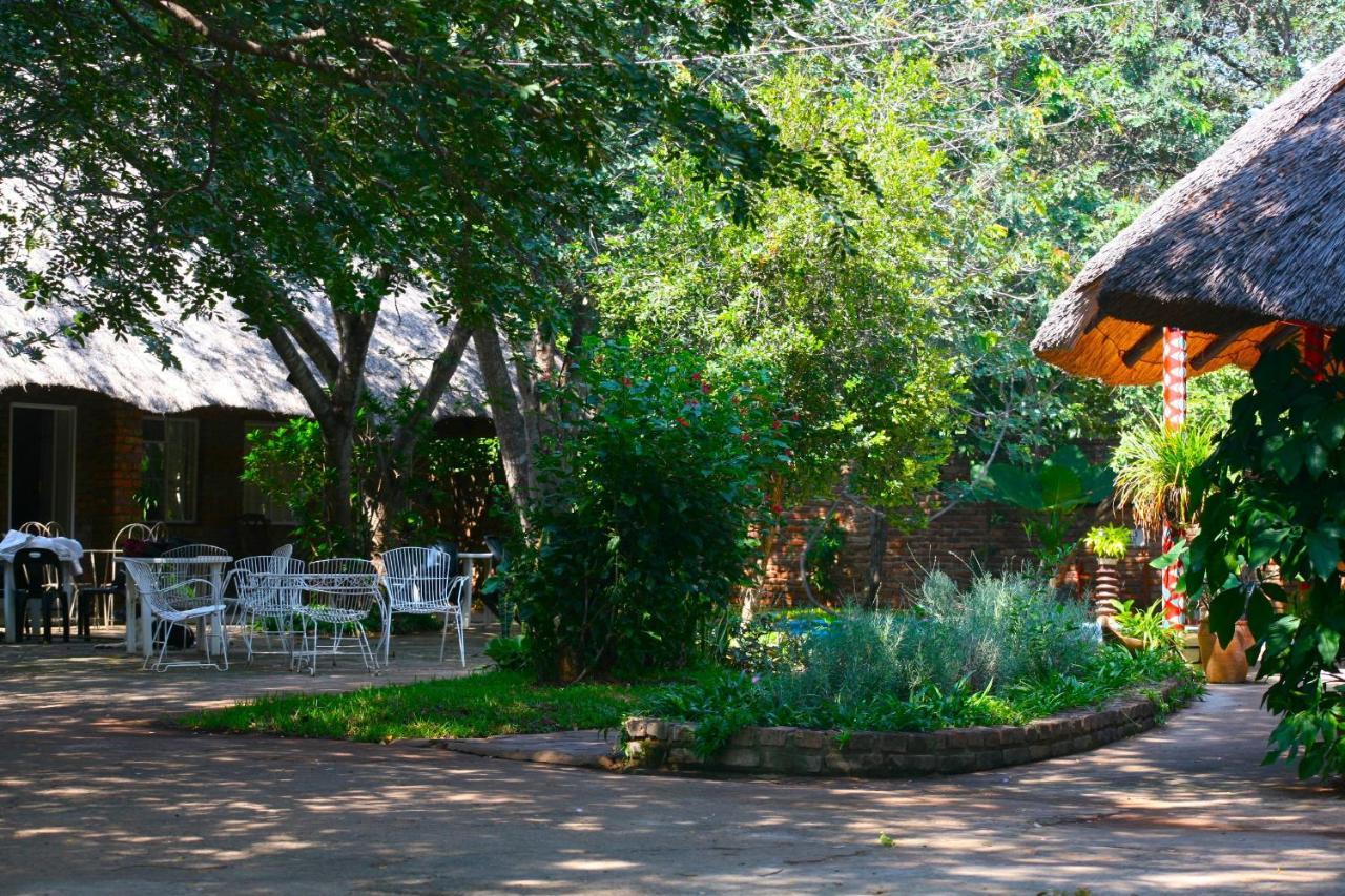 Mawuya Lodge ヴィクトリア・フォールズ エクステリア 写真