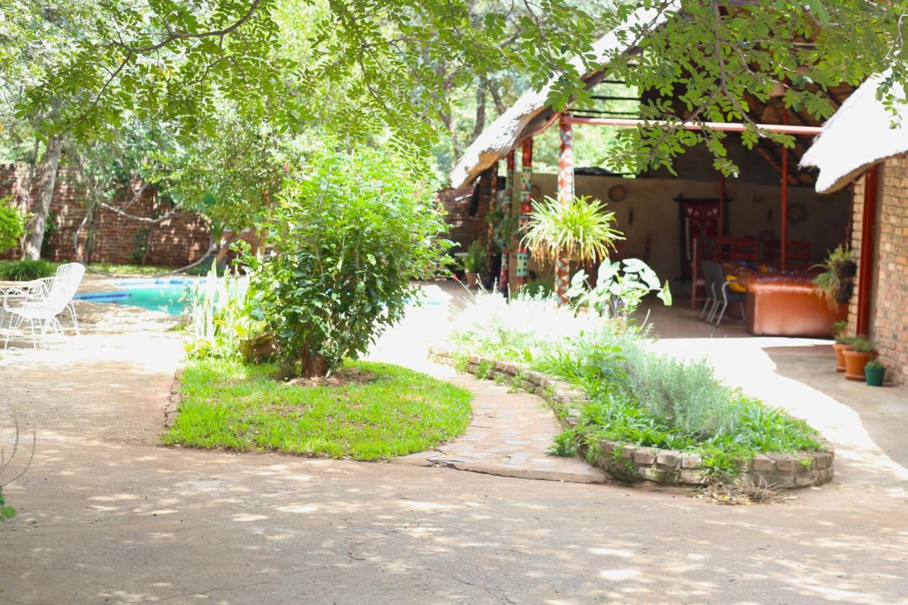 Mawuya Lodge ヴィクトリア・フォールズ エクステリア 写真