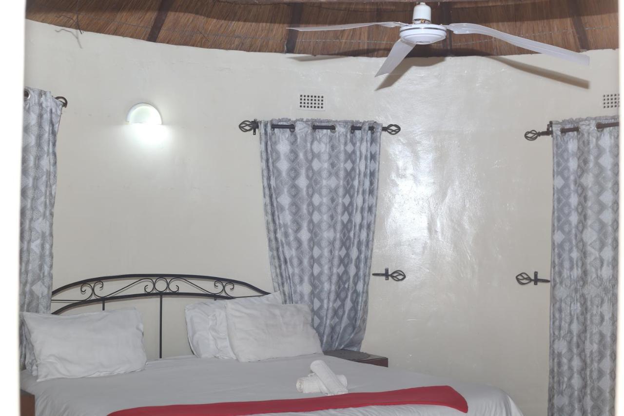 Mawuya Lodge ヴィクトリア・フォールズ エクステリア 写真