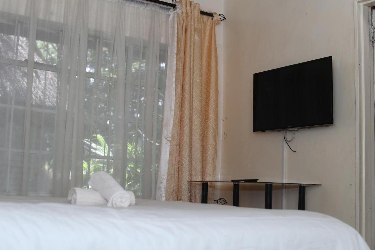Mawuya Lodge ヴィクトリア・フォールズ エクステリア 写真
